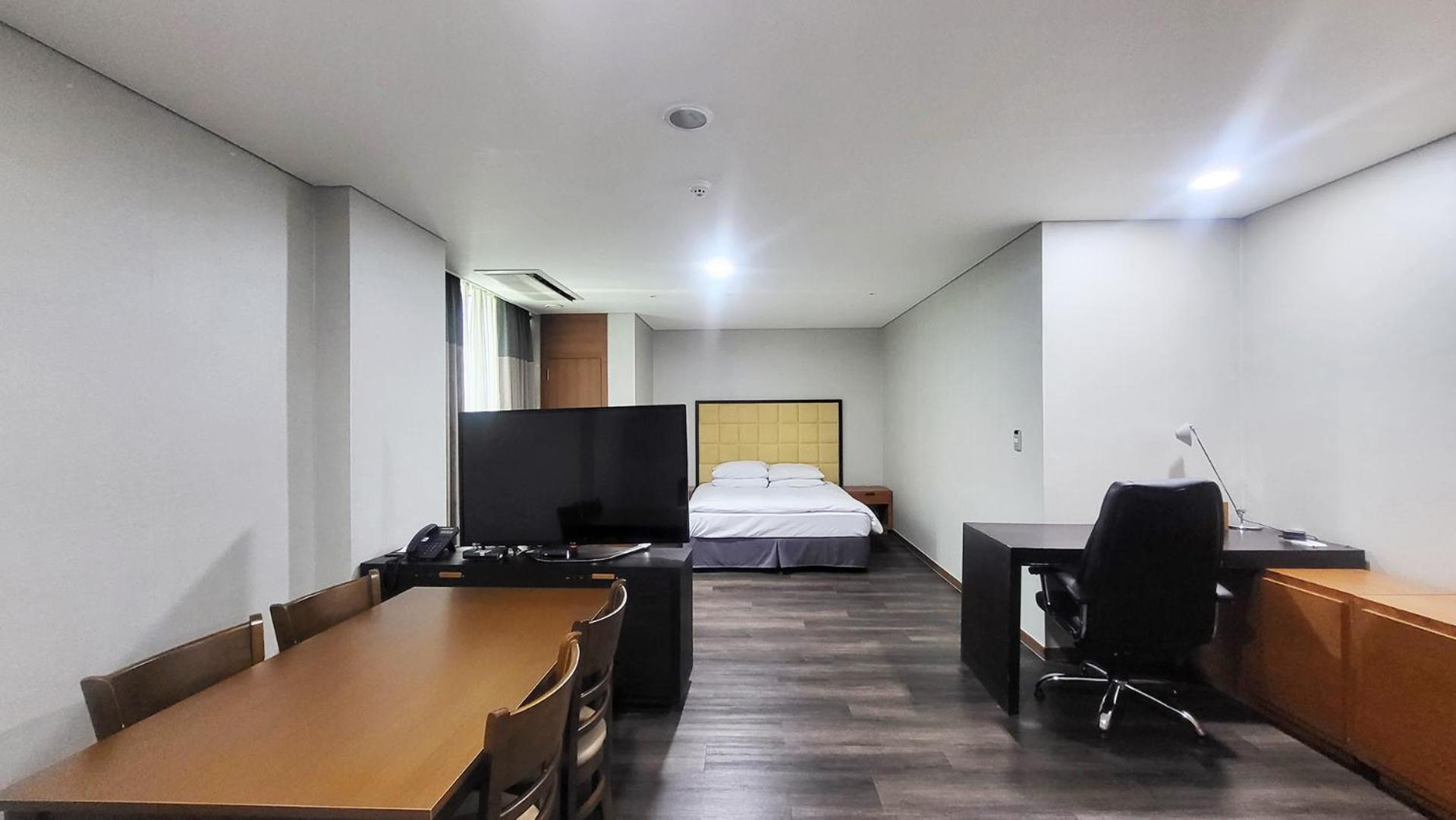 รามาดา โฮเทล แอนด์ สวีท นัมแดมุน Hotel โซล ภายนอก รูปภาพ